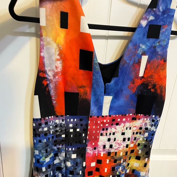 Teaberry Ladies Dress - Picture 2 of 3